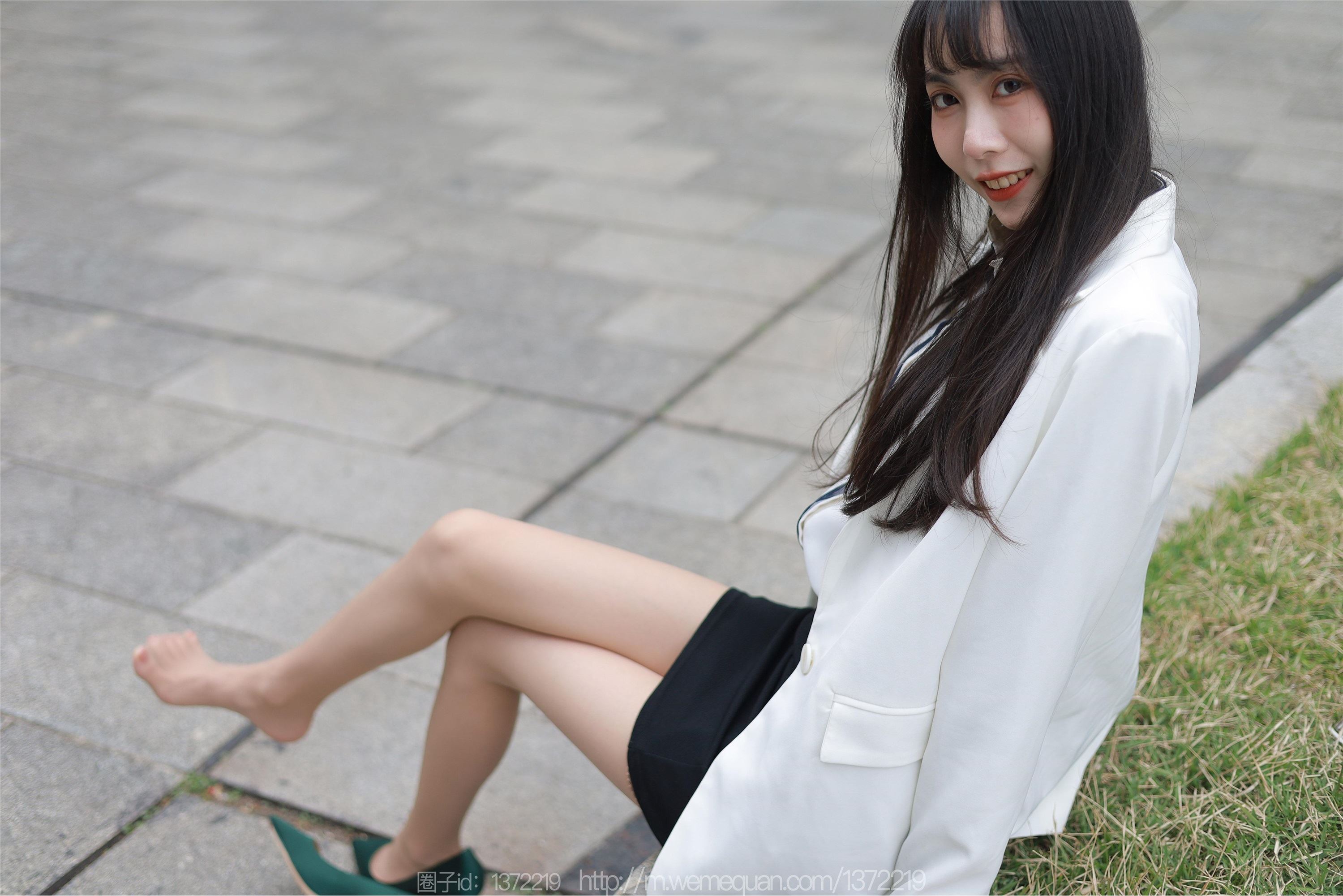 IESS异思趣向  2023.02.18 丝享家 1365 团团《街拍OL美女》